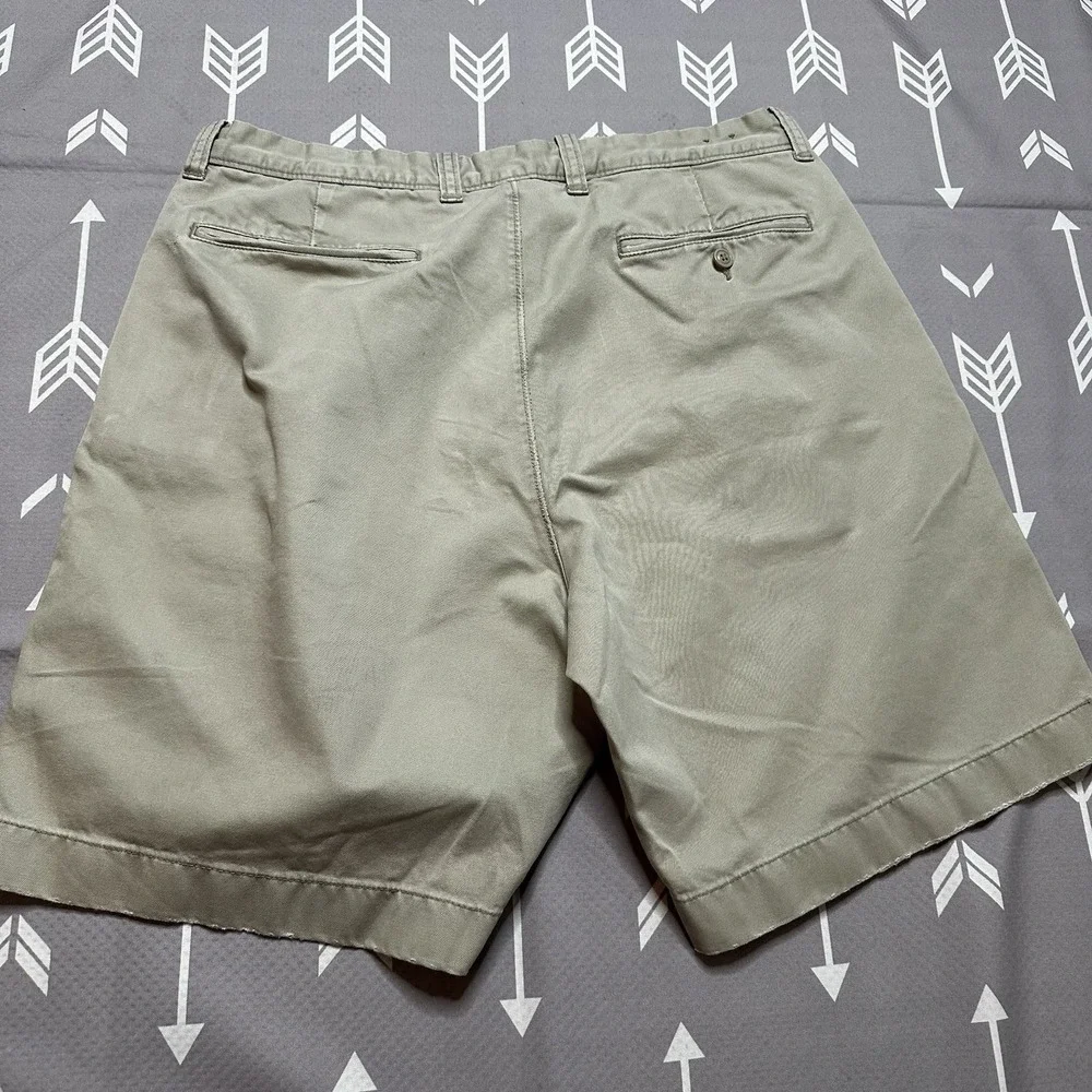 J Crew‎ Broken In Regular Fit Chino Khaki Shorts Men 35W Solid Beige Flat Front